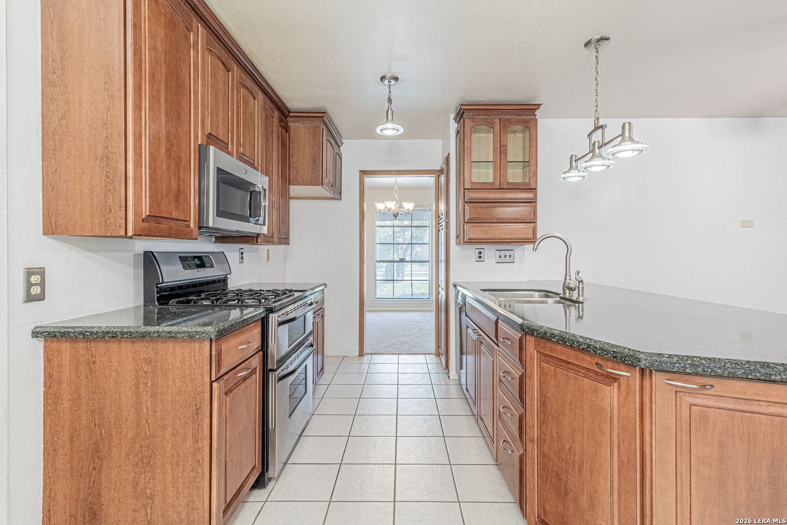 4002 Stathmore San Antonio TX 78217