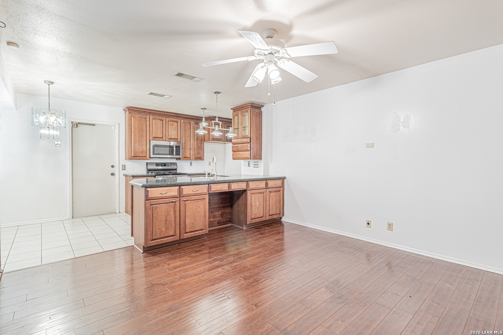 4002 Stathmore San Antonio TX 78217