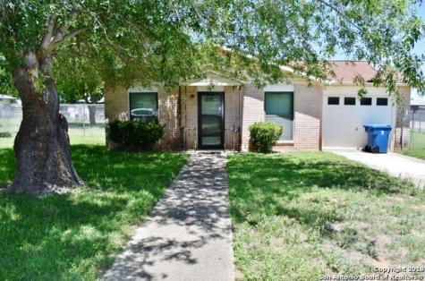 217 Blue Bonnet Floresville TX 78114