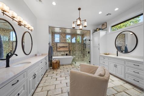 1554 Vintage Oaks Drive Fredericksburg TX 78624