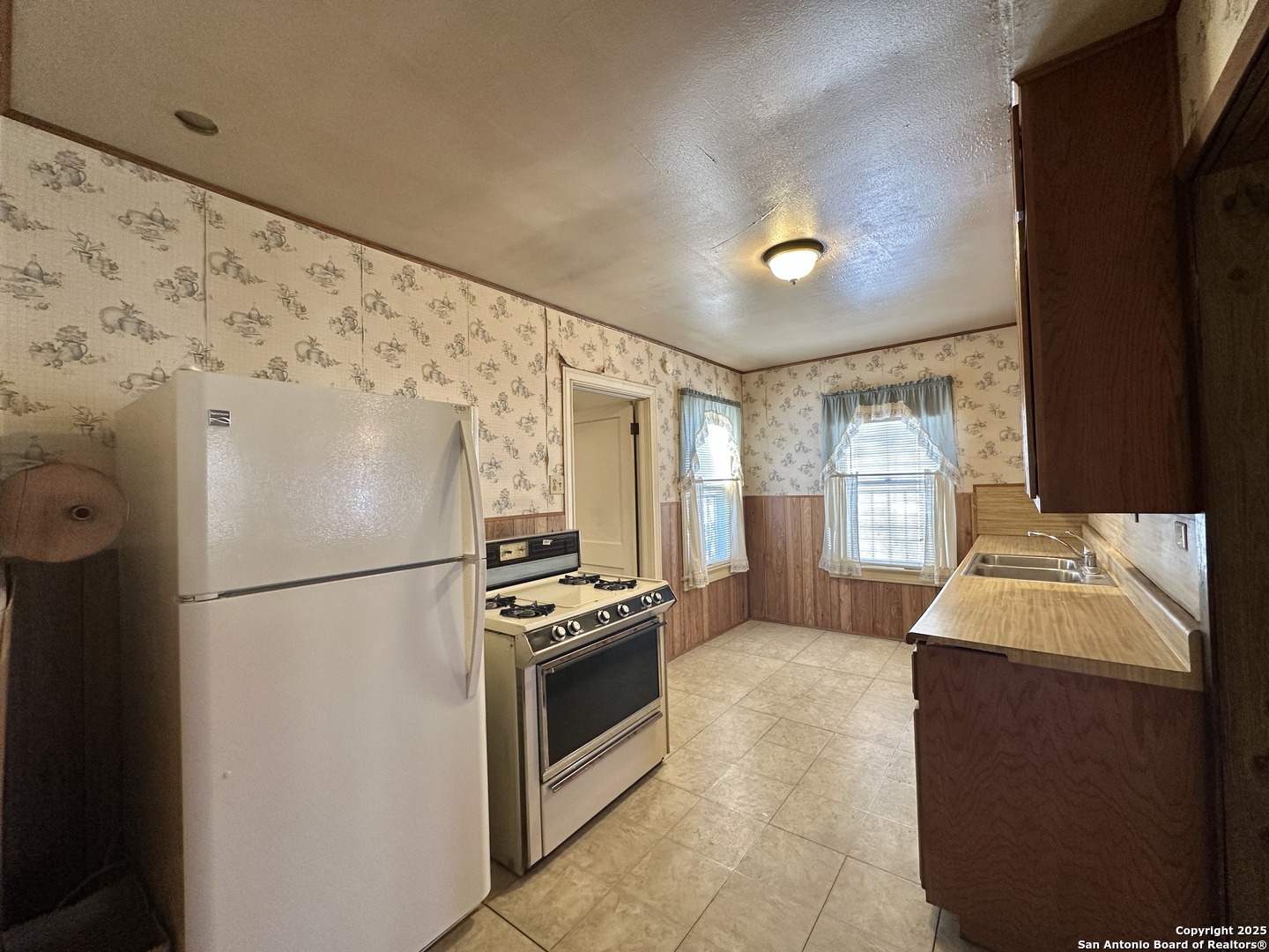 227 Cavalier Avenue San Antonio TX 78225