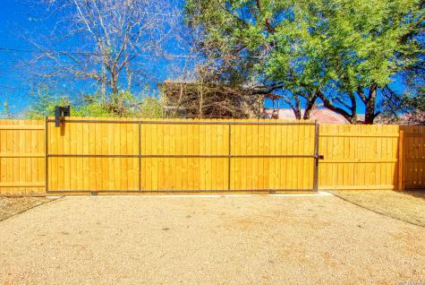 1115 N Palmetto San Antonio TX 78202