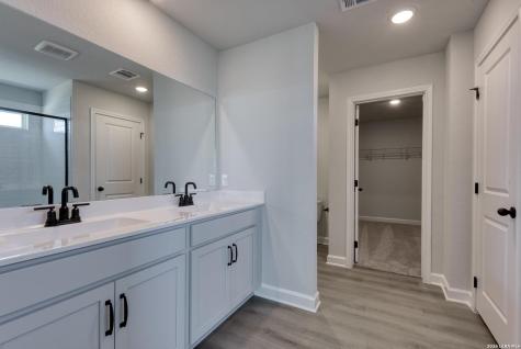 14239 Wolf View San Antonio TX 78252