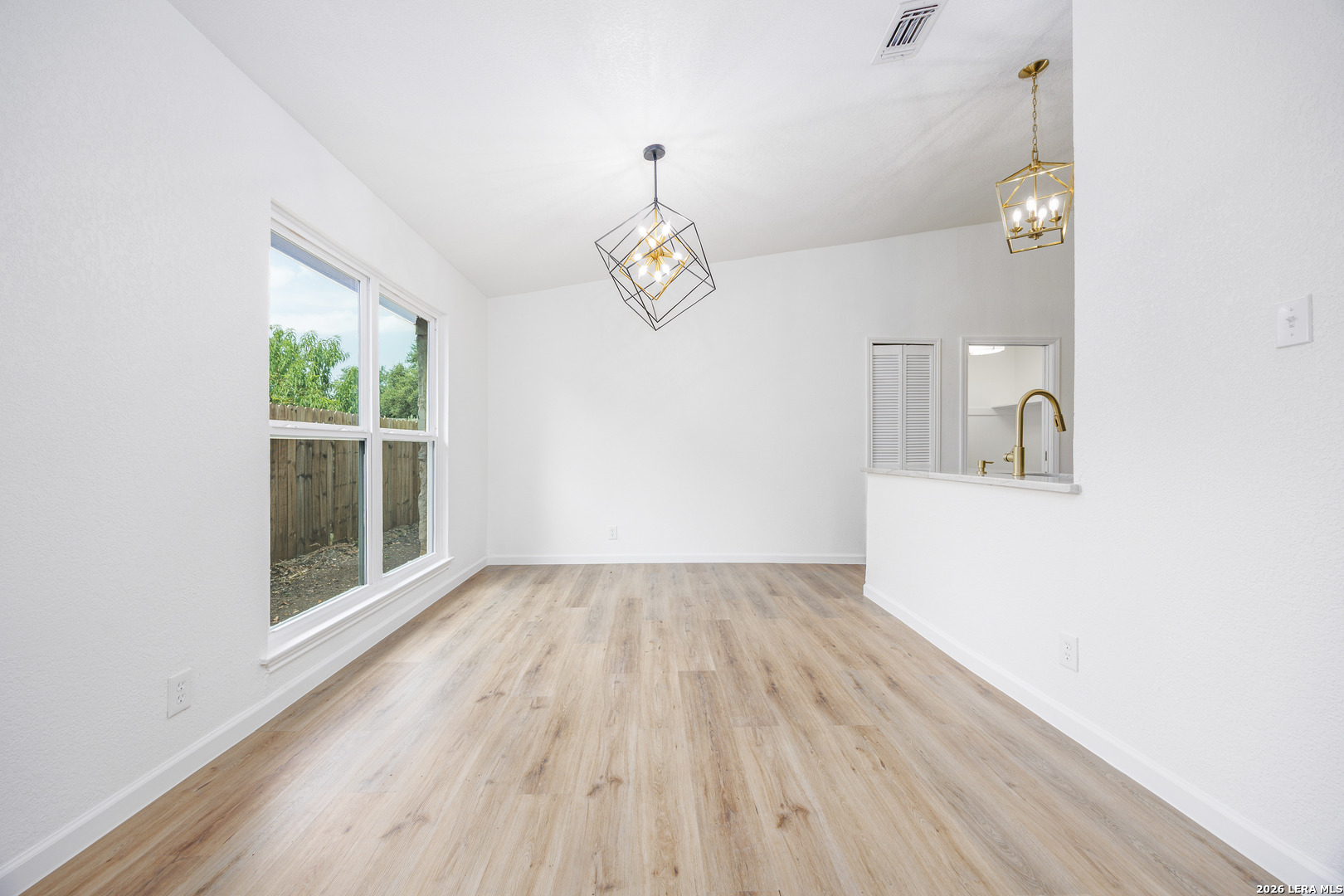12238 Ecksminster San Antonio TX 78216