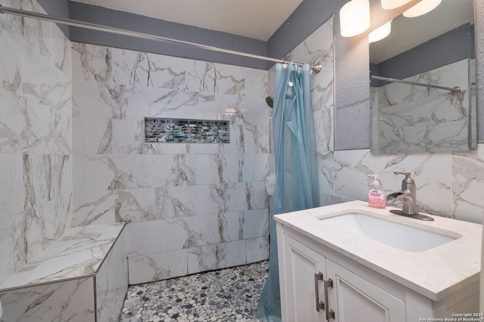 43 Leroux San Antonio TX 78207