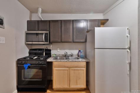 43 Leroux San Antonio TX 78207