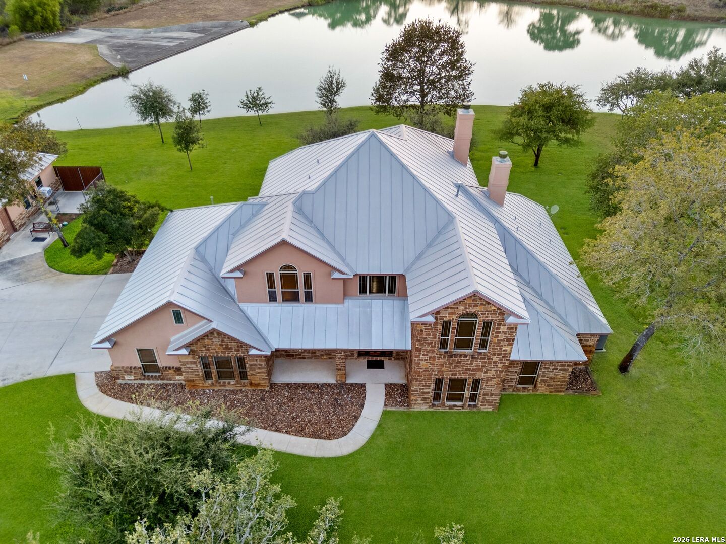177 Abrego Lake Drive Floresville TX 78114