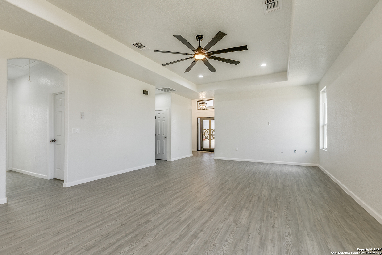 104 Flor Del Sol San Antonio TX 78264
