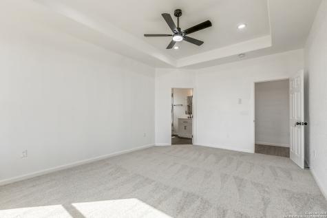 104 Flor Del Sol San Antonio TX 78264