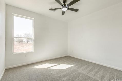 104 Flor Del Sol San Antonio TX 78264