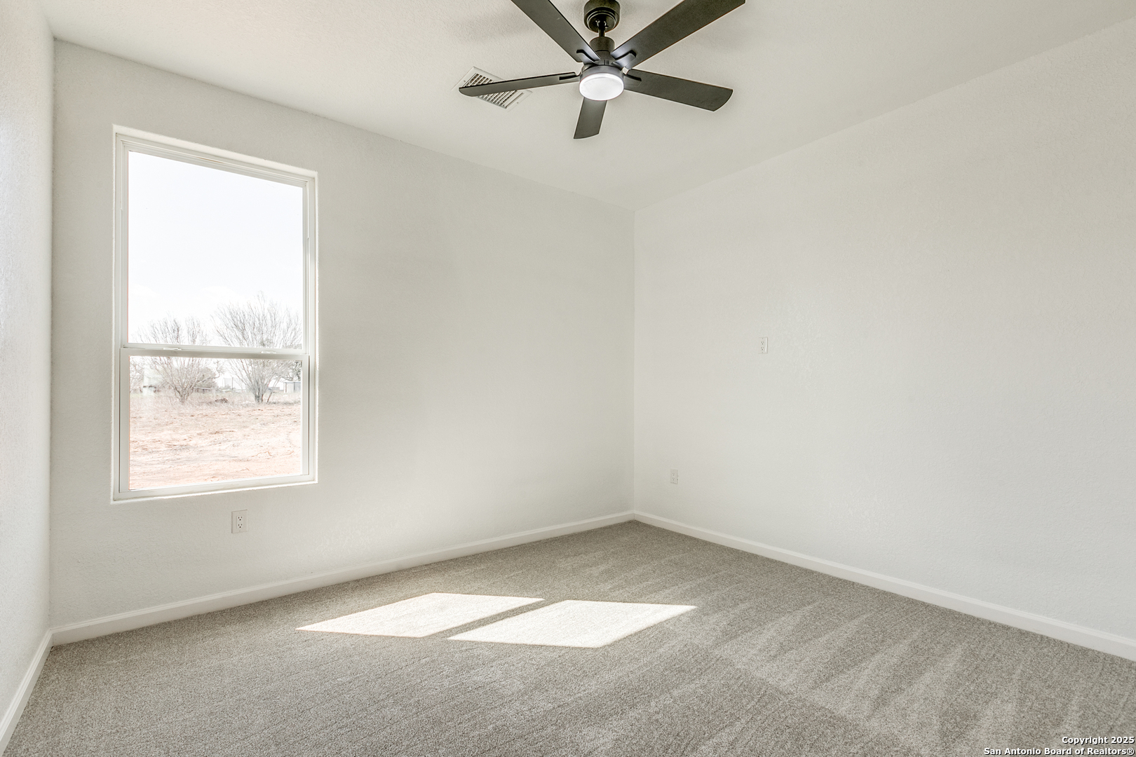 104 Flor Del Sol San Antonio TX 78264