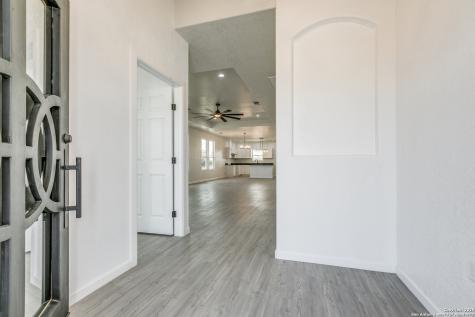 104 Flor Del Sol San Antonio TX 78264