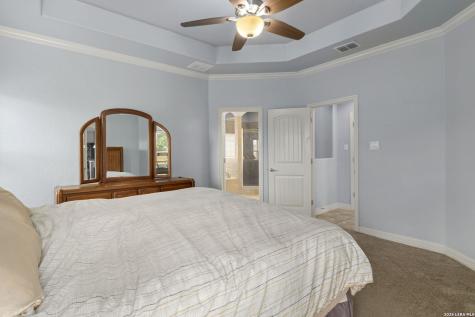 8702 Shady Mountain San Antonio TX 78254