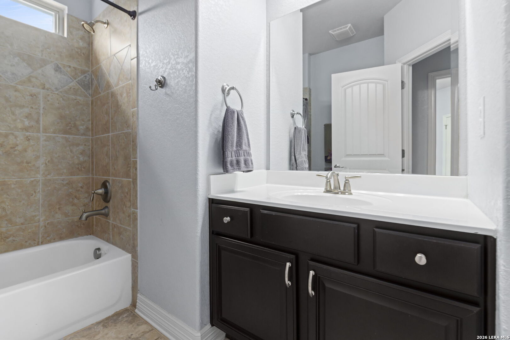 8702 Shady Mountain San Antonio TX 78254