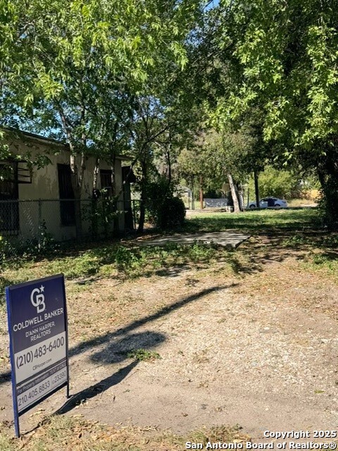 1327 Montezuma San Antonio TX 78207