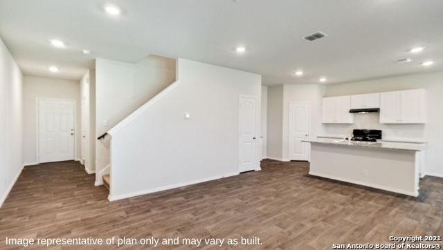 5710 Calville Blanc San Antonio TX 78252