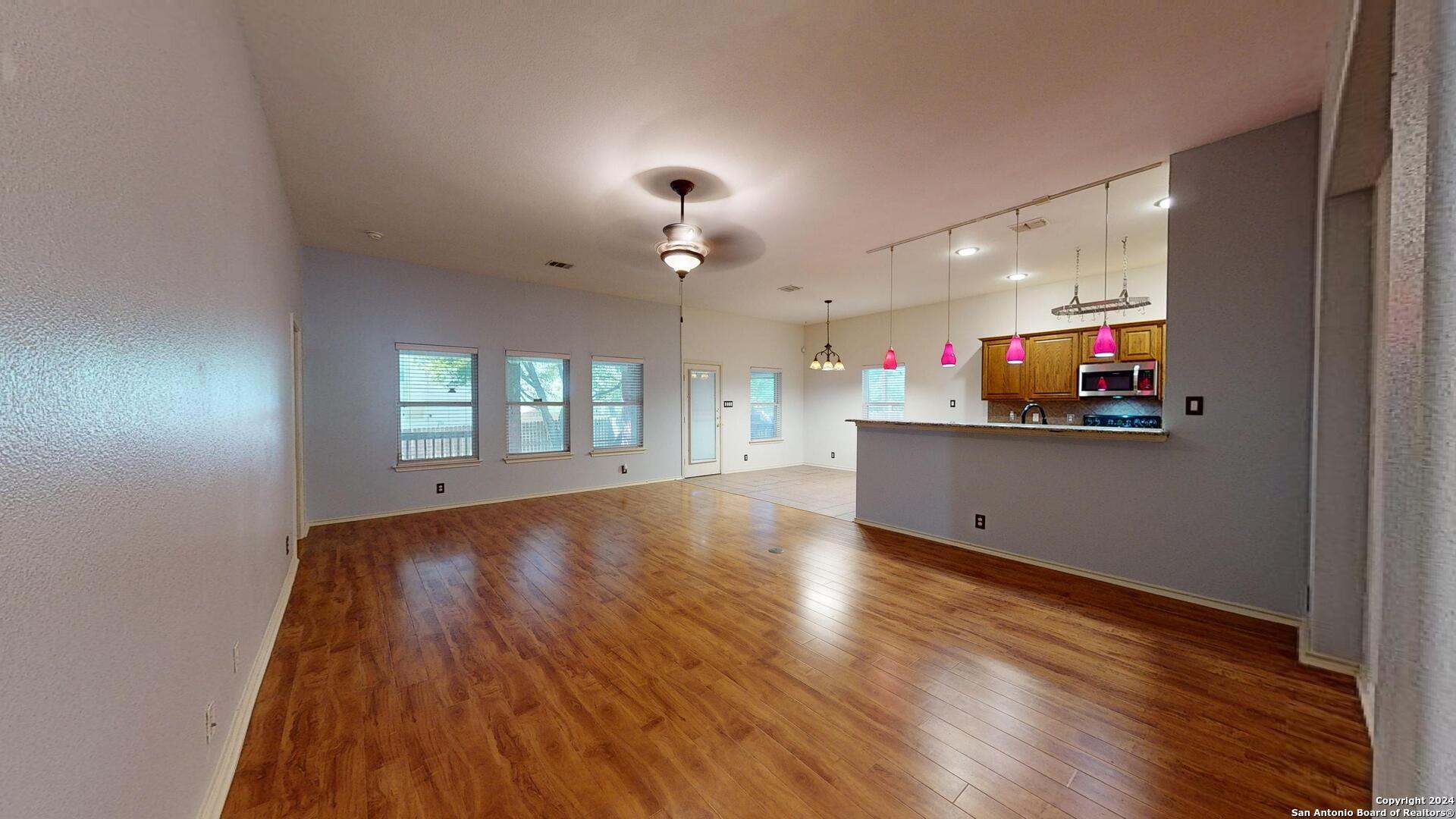 161 Glen Eagles Cibolo TX 78108