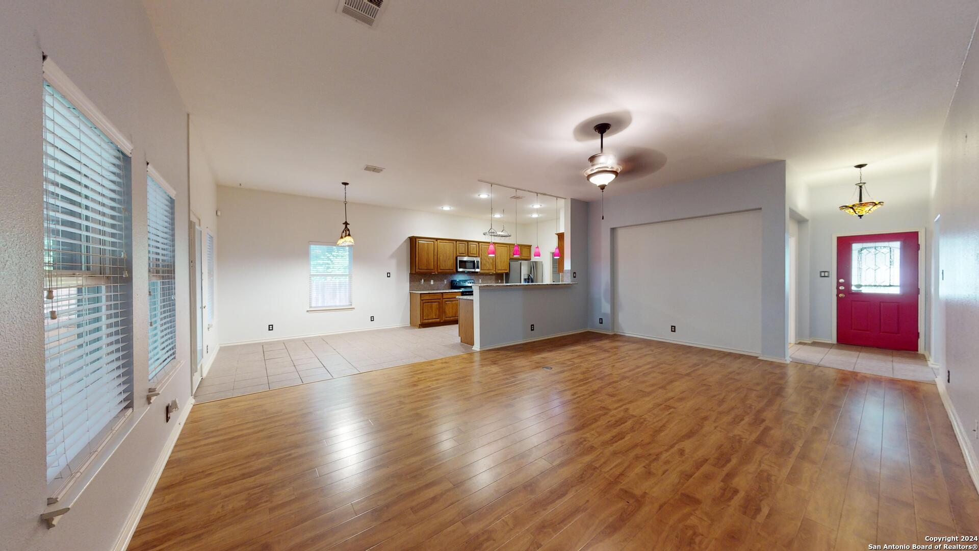 161 Glen Eagles Cibolo TX 78108