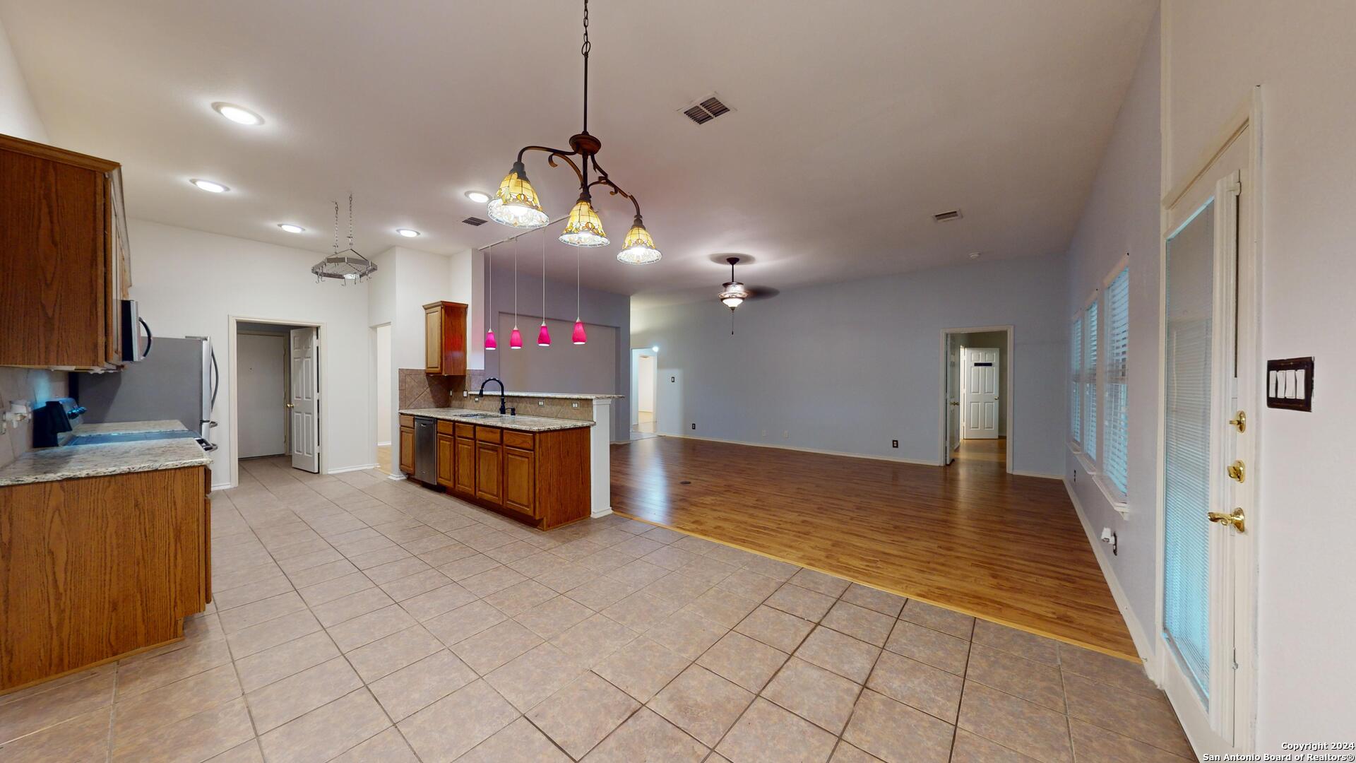 161 Glen Eagles Cibolo TX 78108