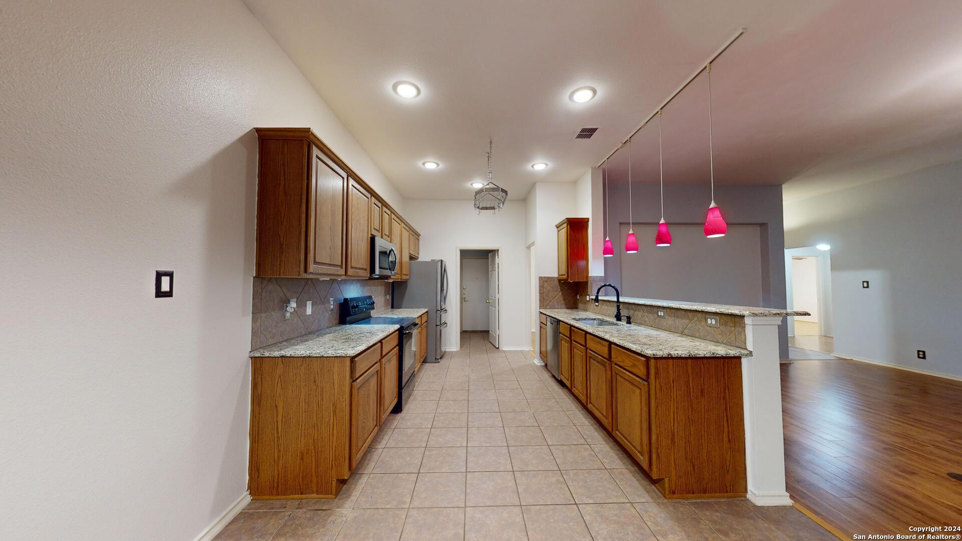 161 Glen Eagles Cibolo TX 78108