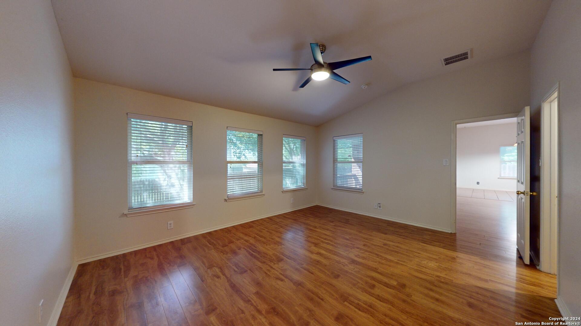161 Glen Eagles Cibolo TX 78108