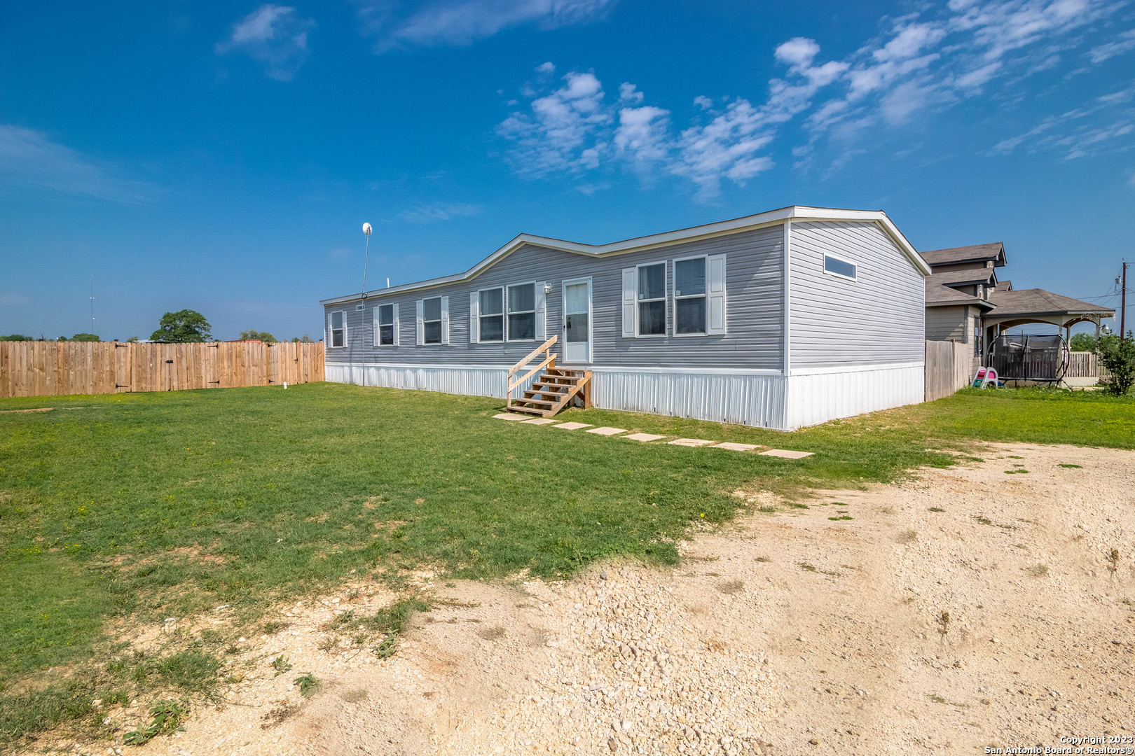 402 Ala Blanca Drive Lytle TX 78052