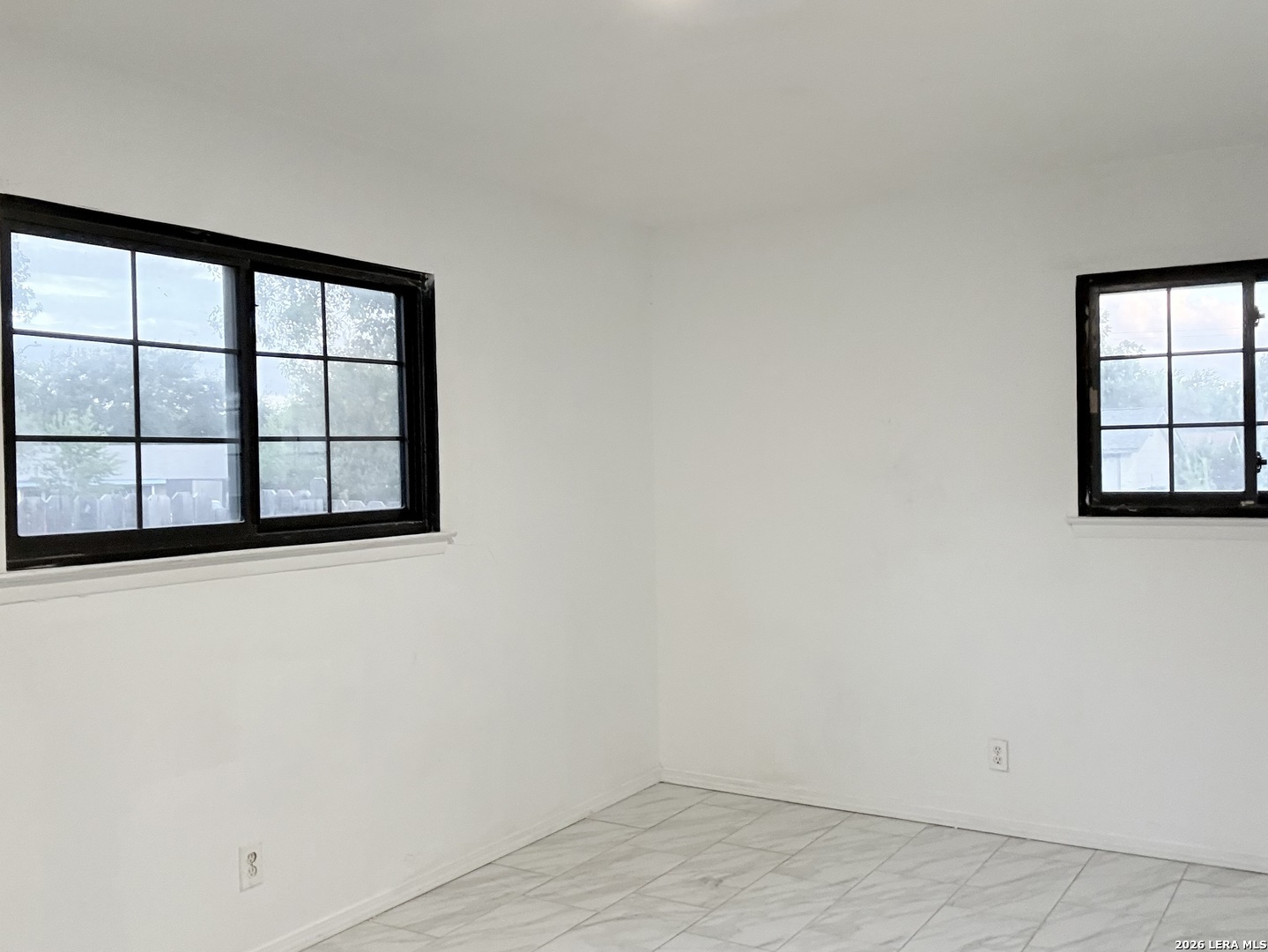 5234 Village Row San Antonio TX 78218