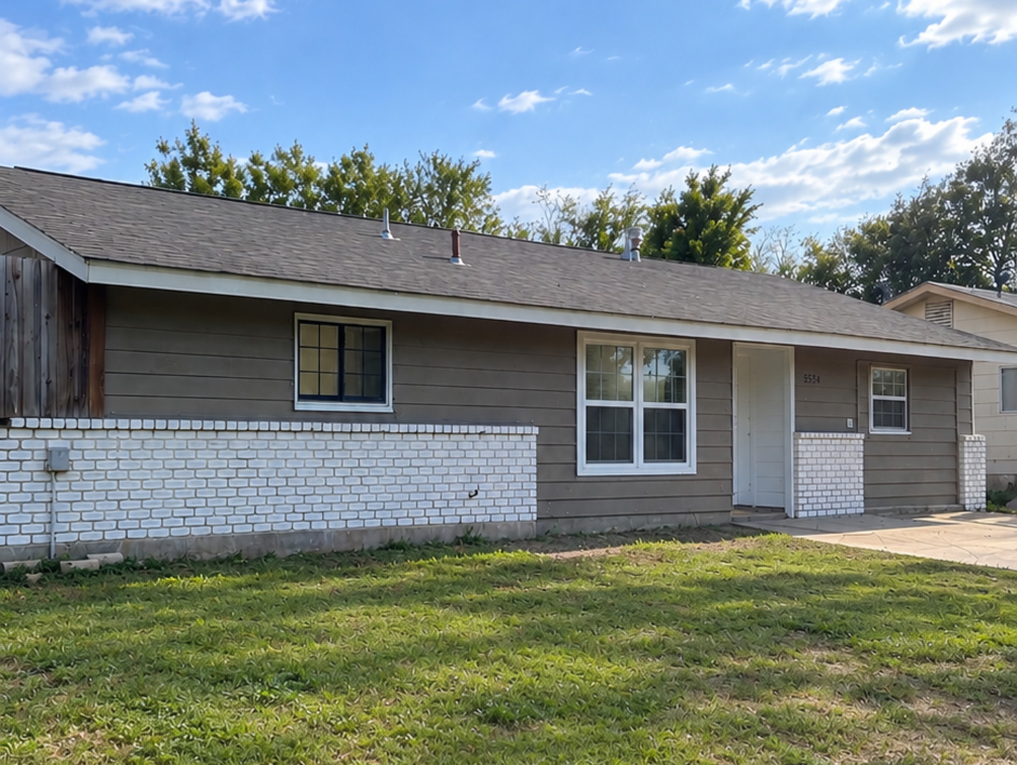 5234 Village Row San Antonio TX 78218