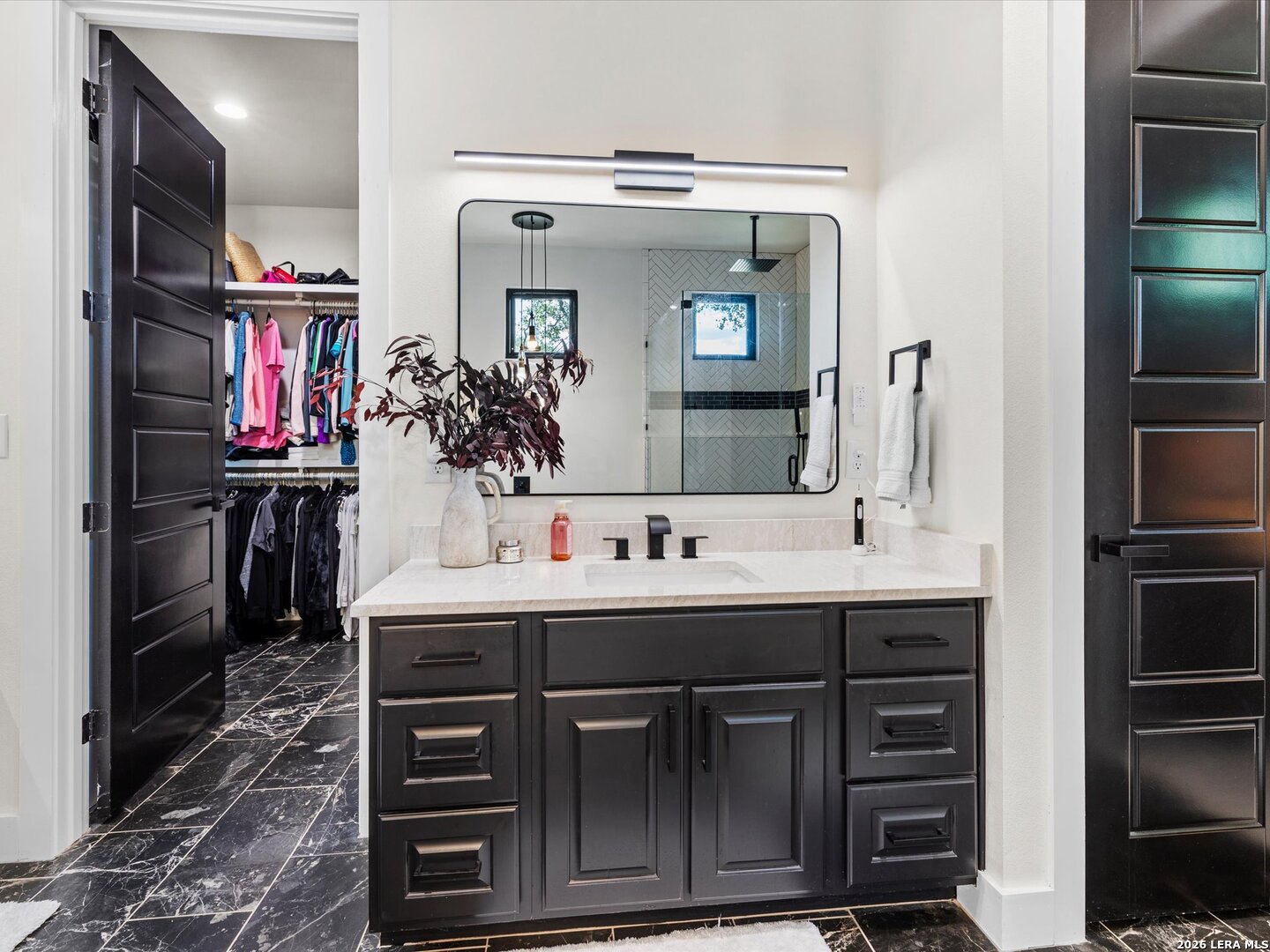 210 Falling Hills New Braunfels TX 78132