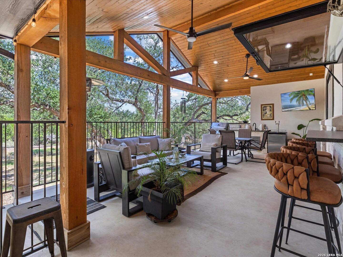 210 Falling Hills New Braunfels TX 78132
