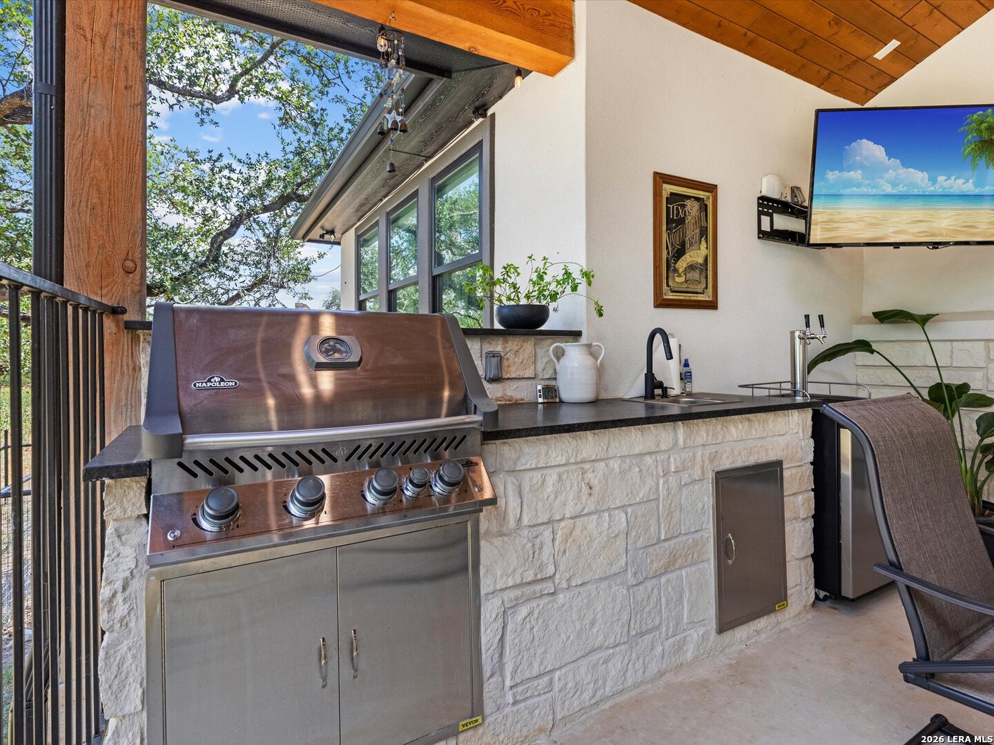 210 Falling Hills New Braunfels TX 78132