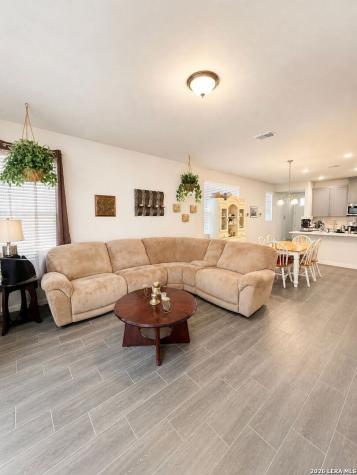 14538 Sweet Clover San Antonio TX 78253