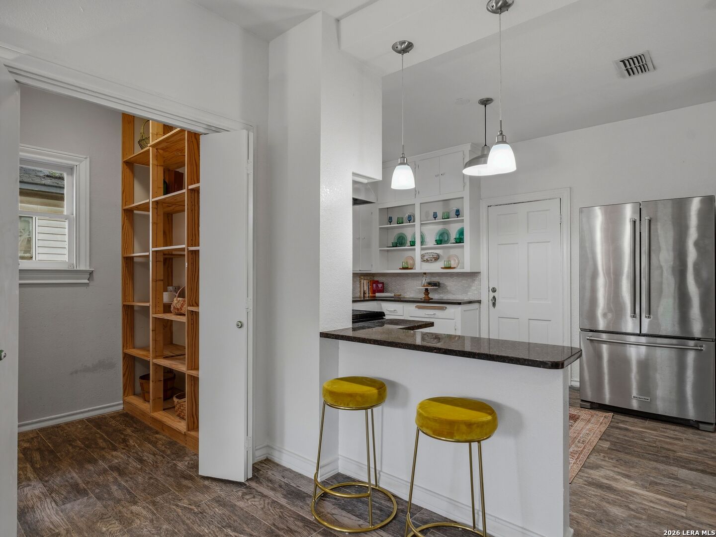 2022 W Craig Place San Antonio TX 78201