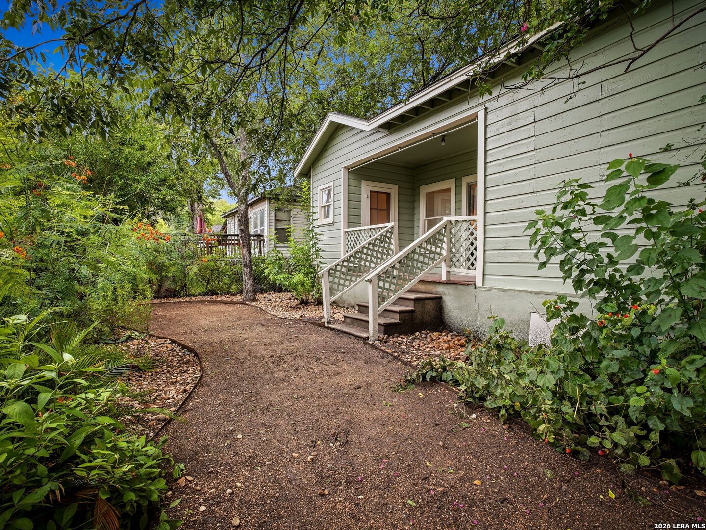 2022 W Craig Place San Antonio TX 78201