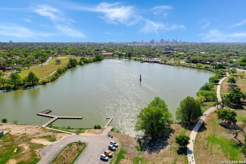 2022 W Craig Place San Antonio TX 78201