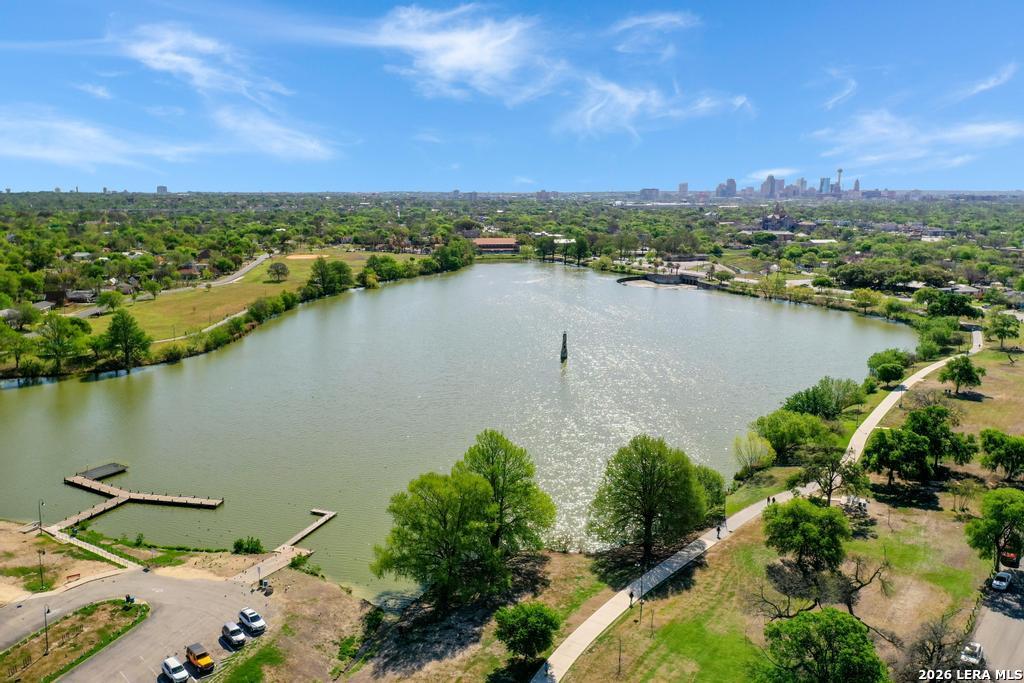 2022 W Craig Place San Antonio TX 78201