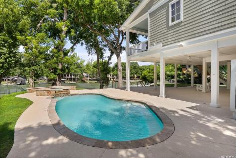 2419 Terminal Loop Road Mcqueeney TX 78123