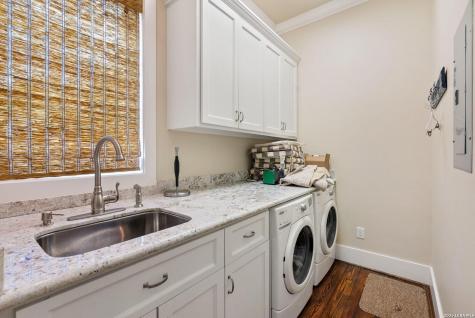 2419 Terminal Loop Road Mcqueeney TX 78123