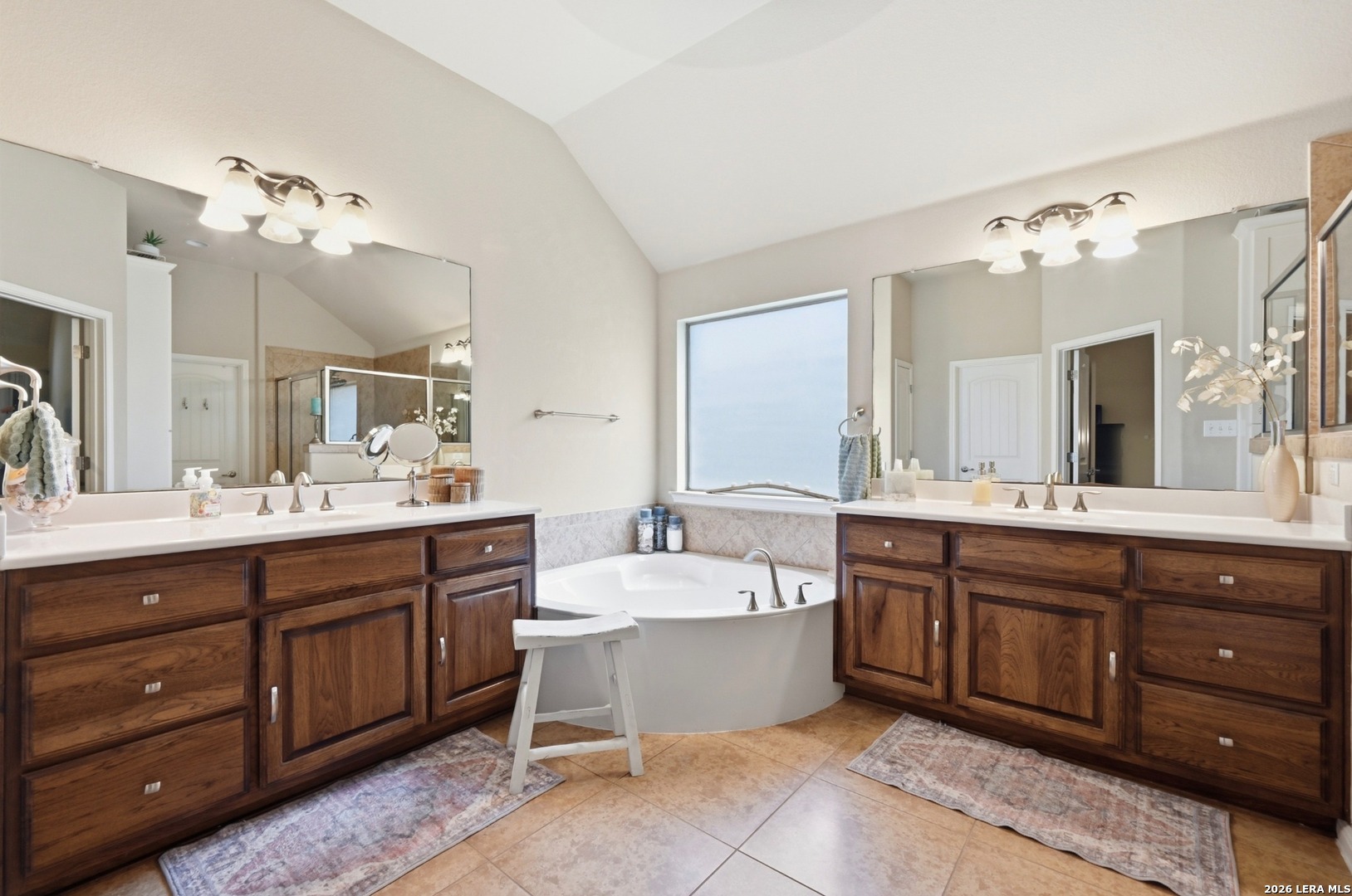 114 Drury Lane Austin TX 78737