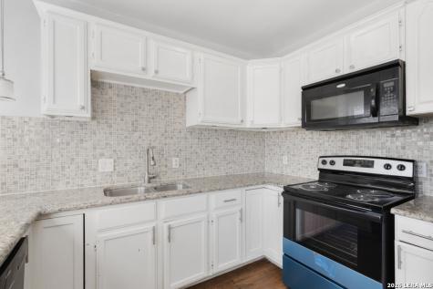 9135 Rue De Lis San Antonio TX 78250