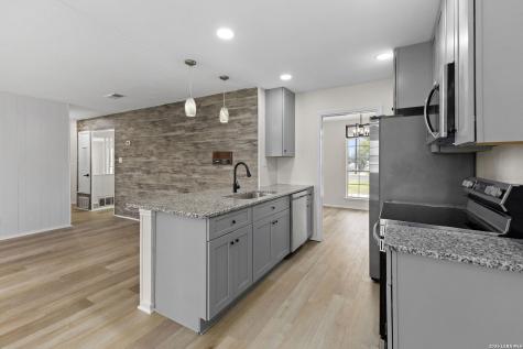 722 Knotty Oak Trail San Antonio TX 78220
