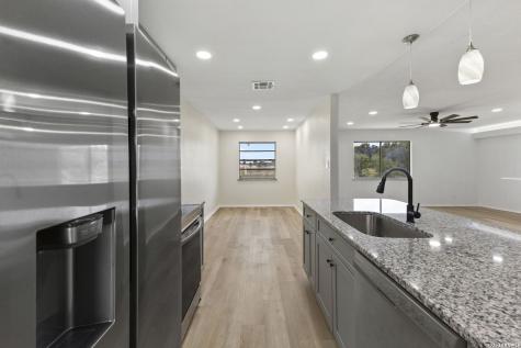 722 Knotty Oak Trail San Antonio TX 78220