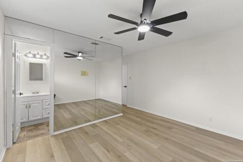 722 Knotty Oak Trail San Antonio TX 78220