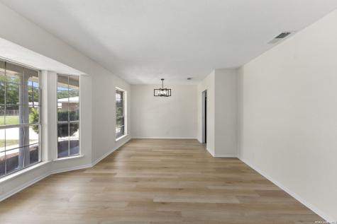 722 Knotty Oak Trail San Antonio TX 78220