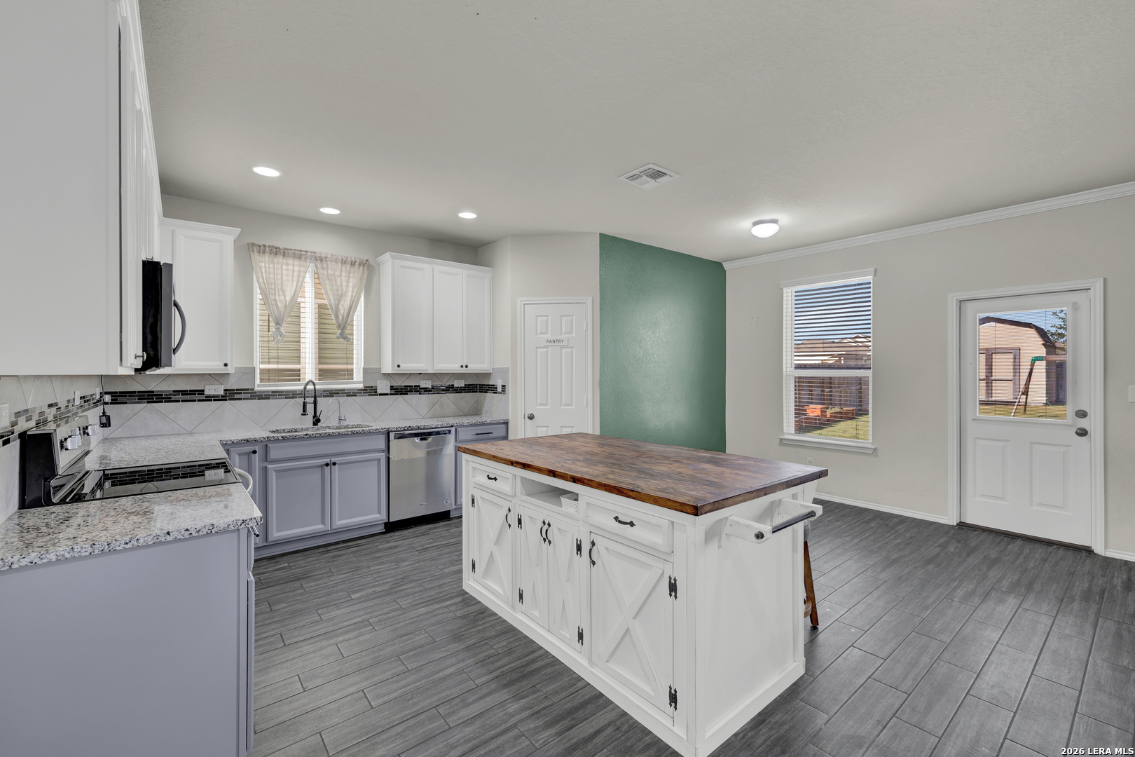 453 Nova Zembla New Braunfels TX 78130