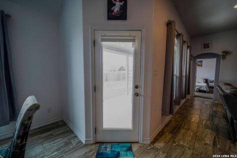104 Fairway Floresville TX 78114