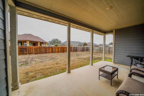 104 Fairway Floresville TX 78114