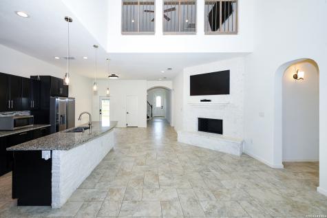 7606 Triple Leaf China Grove TX 78263