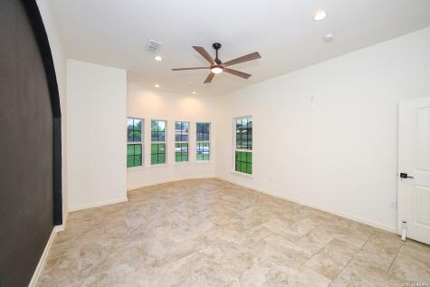 7606 Triple Leaf China Grove TX 78263
