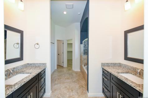 7606 Triple Leaf China Grove TX 78263